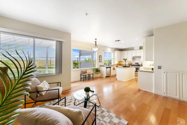 $1,100,000 | 9 Regatta Way, Napa, CA 94559