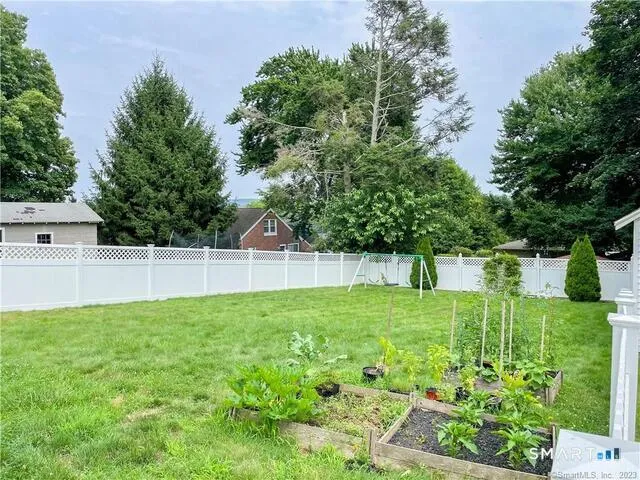 $3,000 | 16 Meriden Avenue, Meriden, CT 06451