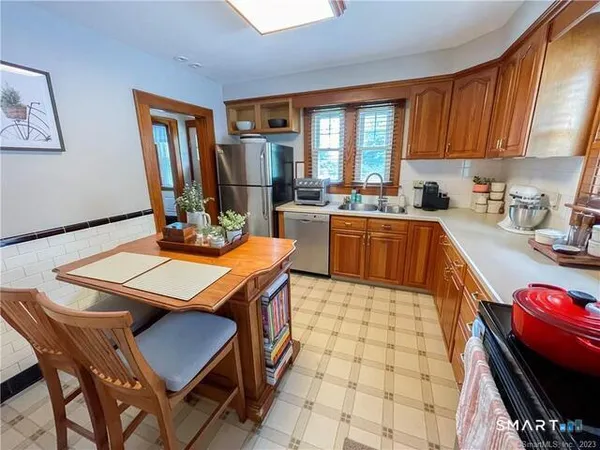 $2,850 | 16 Meriden Avenue, Meriden, CT 06451