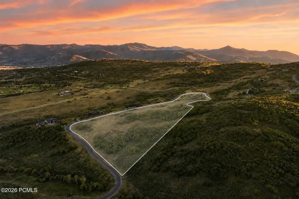 $2,595,000 | 1374 West Red Fox Road, Park City, UT 84098