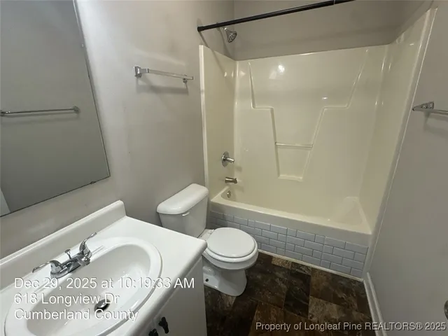 $1,675 | 618 Longview Drive, Fayetteville, NC 28311