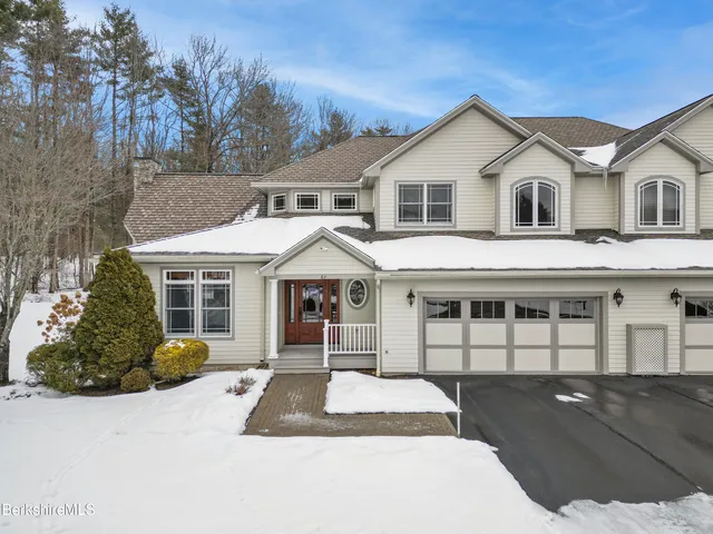 $1,250,000 | 82 Stockbridge Terrace, Unit 82, Lee, MA 01238