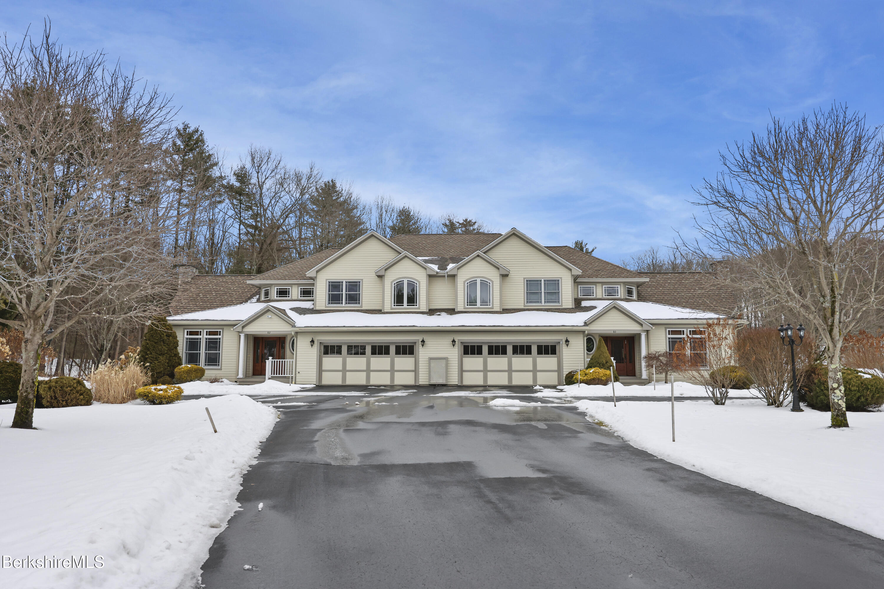 82 Stockbridge Terrace, Unit 82 Lee, MA 01238 - Photo 55 of 64 a view of a large white building