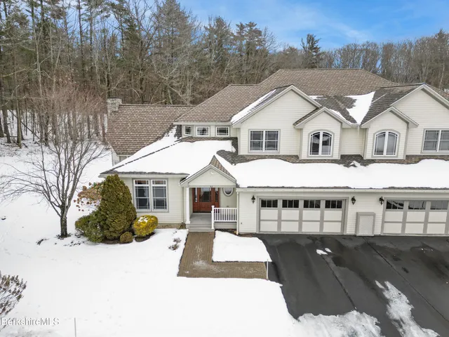 $1,250,000 | 82 Stockbridge Terrace, Unit 82, Lee, MA 01238