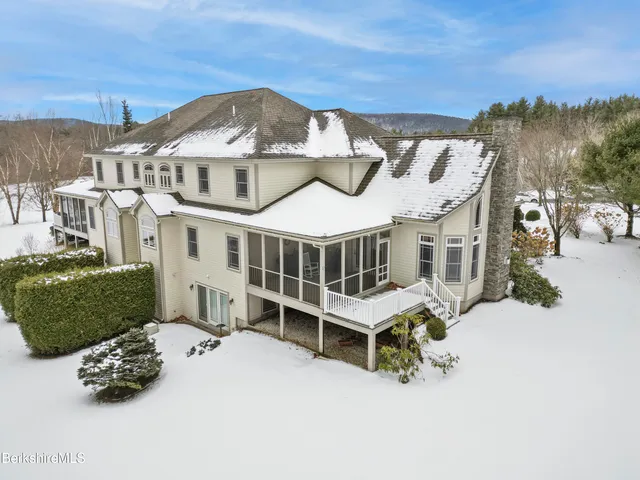 $1,250,000 | 82 Stockbridge Terrace, Unit 82, Lee, MA 01238