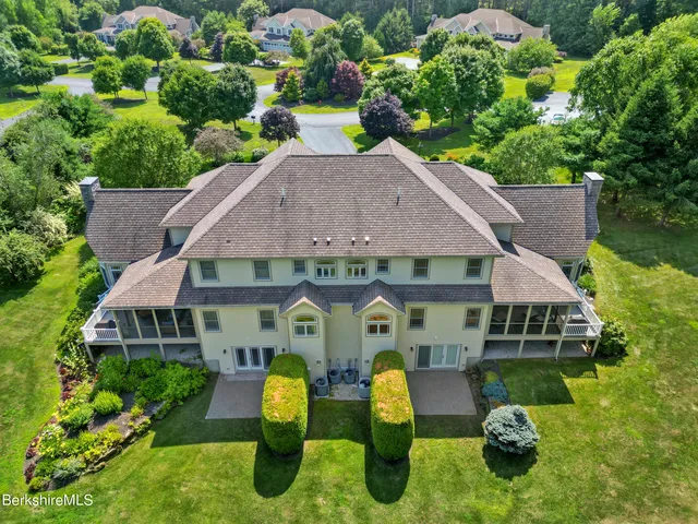 $1,250,000 | 82 Stockbridge Terrace, Unit 82, Lee, MA 01238