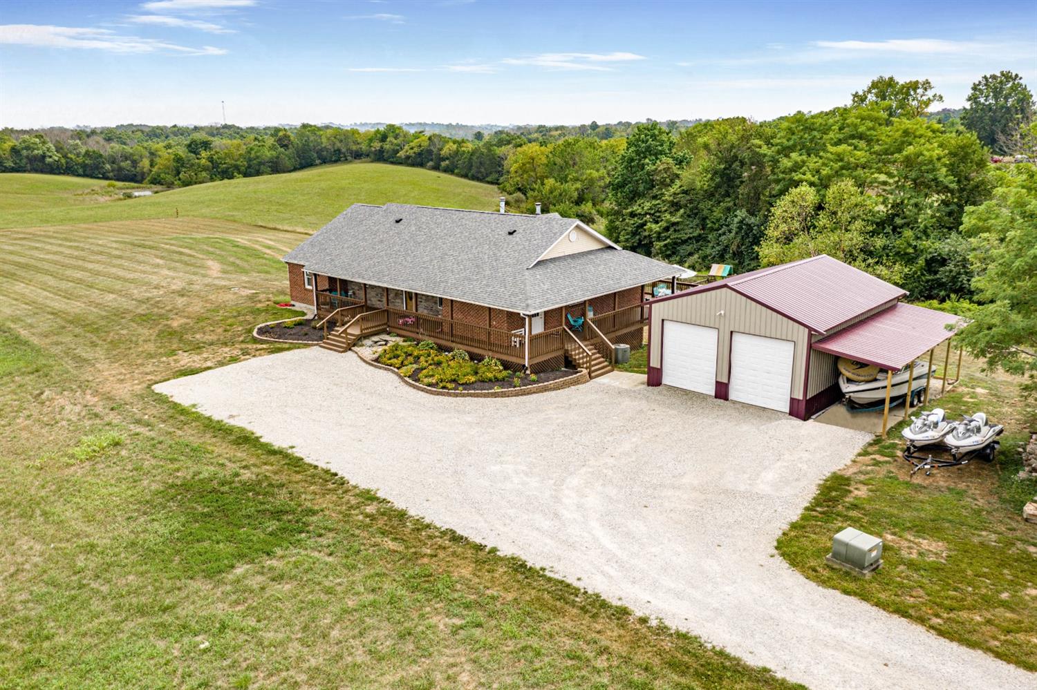 18140 Possum Ridge Road Aurora, IN 47001 - Photo 2 of 37
