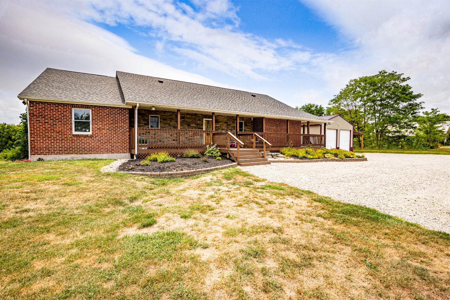 18140 Possum Ridge Road Aurora, IN 47001 - Photo 4 of 37