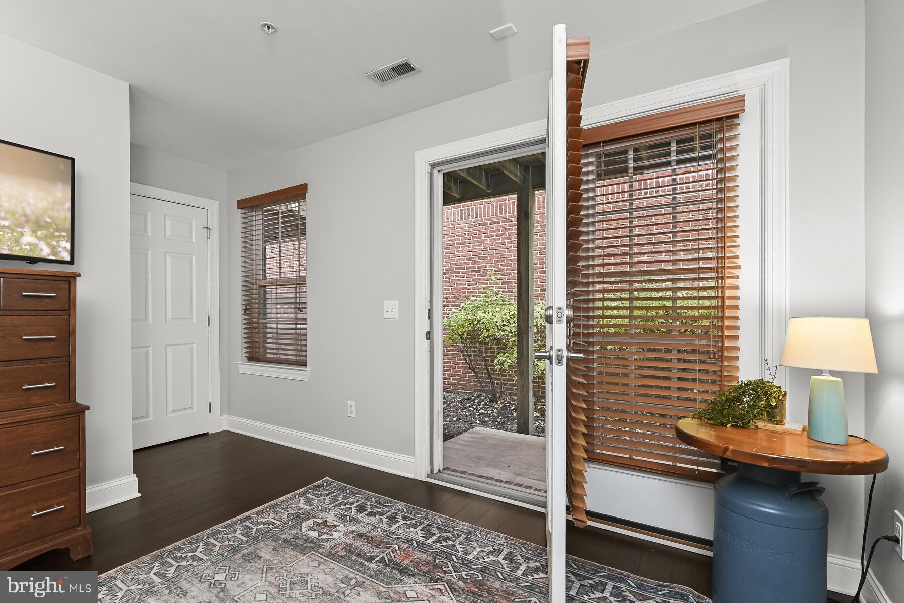 3202 Toone Street Baltimore, MD 21224 - Photo 11 of 54