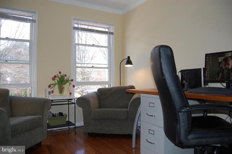 2107 North Rolfe Street, Unit D Arlington, VA 22209 - Photo 5 of 23 DEN