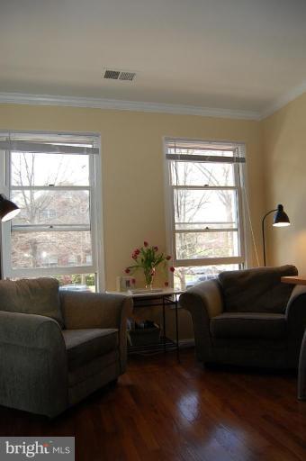 2107 North Rolfe Street, Unit D Arlington, VA 22209 - Photo 6 of 23 DEN