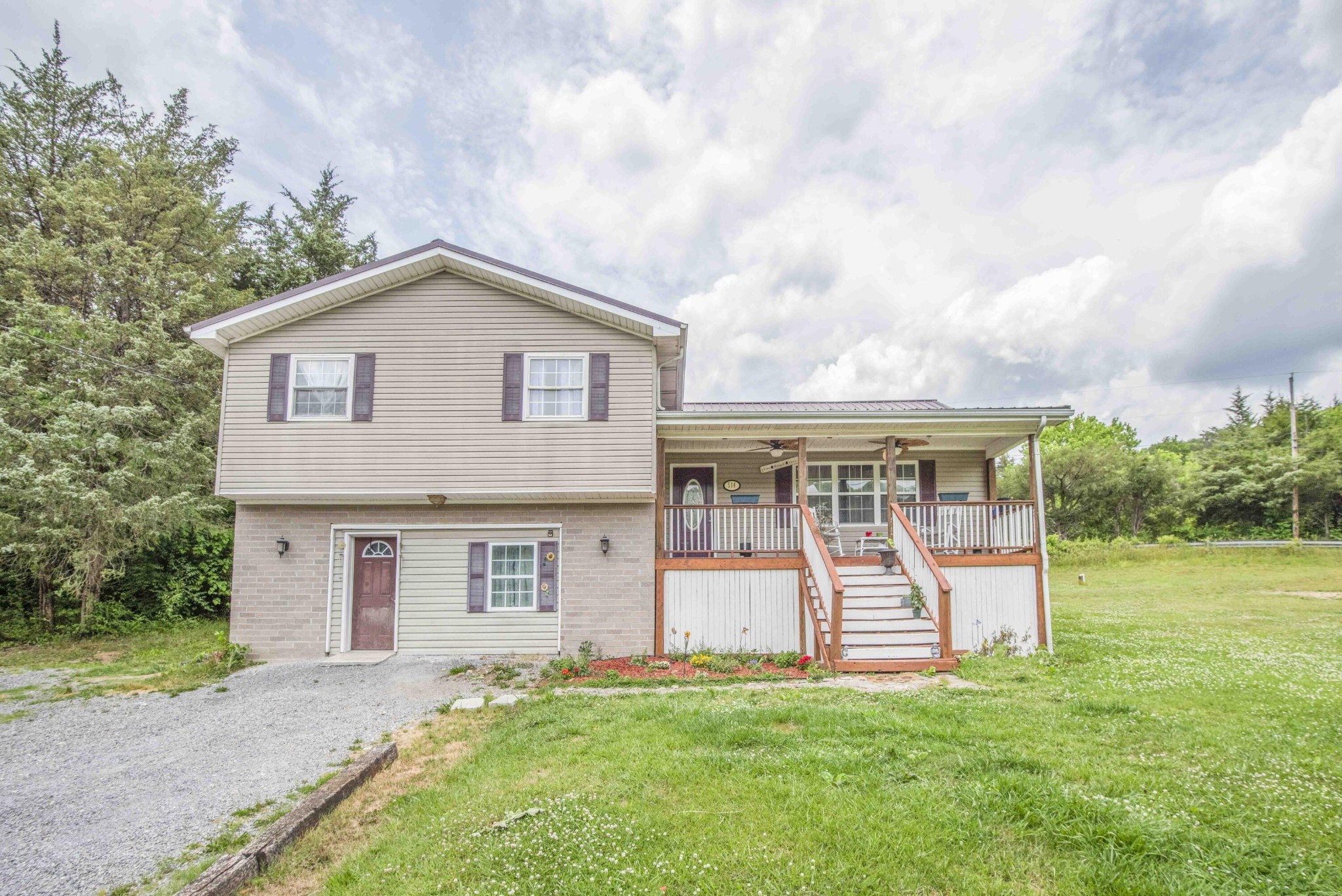 514 Loyston Road Maynardville, TN 37807 - Photo 1 of 27 Gallery Image 1