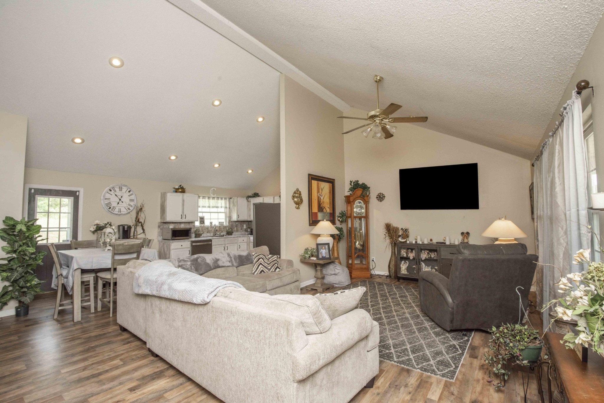 514 Loyston Road Maynardville, TN 37807 - Photo 9 of 27 Gallery Image 9