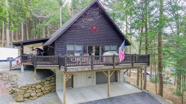 $479,500 | 57 Horse Hill Road, Hadley, NY 12835