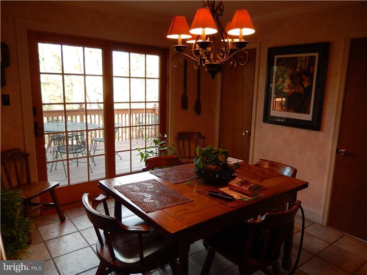 633 Paddock Road Havertown, PA 19083 - Photo 12 of 21