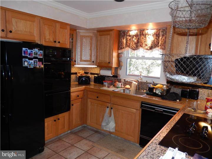 633 Paddock Road Havertown, PA 19083 - Photo 9 of 21