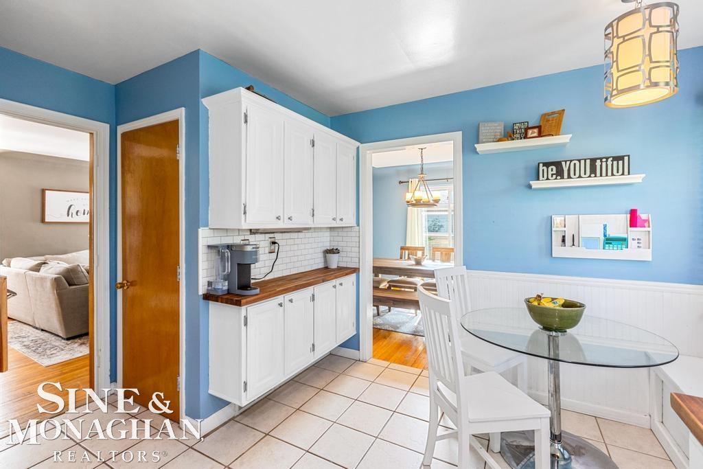 1075 Hawthorne Road Grosse Pointe, MI 48236 - Photo 10 of 39