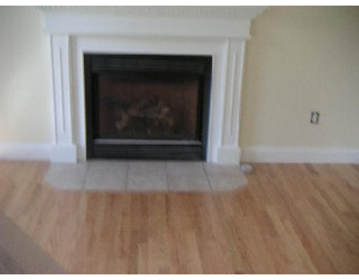 16 Fort Pond Inn Road Lancaster, MA 01523 - Photo 4 of 6