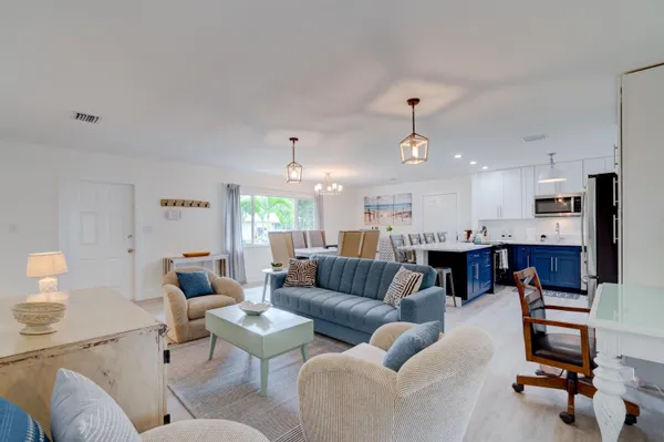 $3,800 | 1036 Coral Drive, Boynton Beach, FL 33426