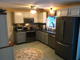 37 Pinkham Road Sandwich, MA 02563 - Photo 13 of 31 11