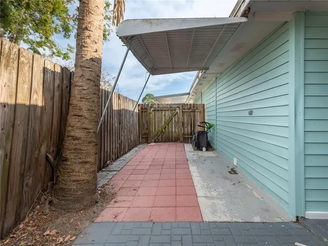 $2,700 | 4721 West Iowa Avenue, Tampa, FL 33616