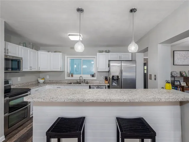 $2,700 | 4721 West Iowa Avenue, Tampa, FL 33616