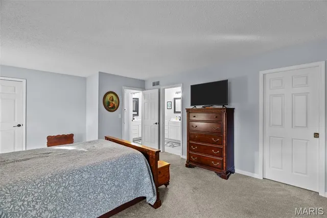 $299,999 | 13312 Wood Chapel Drive, St. Louis, MO 63141