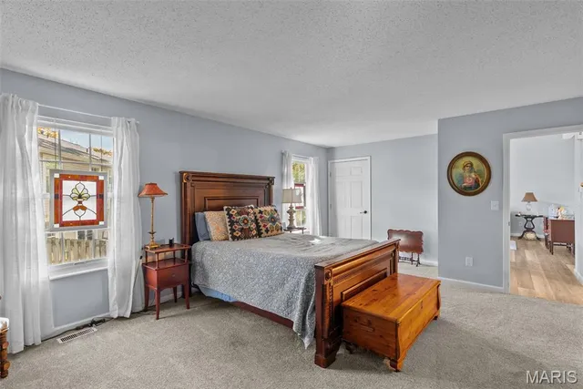 $299,999 | 13312 Wood Chapel Drive, St. Louis, MO 63141