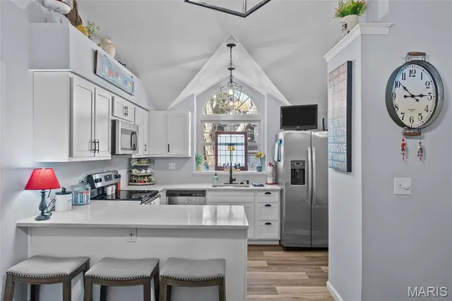 $299,999 | 13312 Wood Chapel Drive, St. Louis, MO 63141