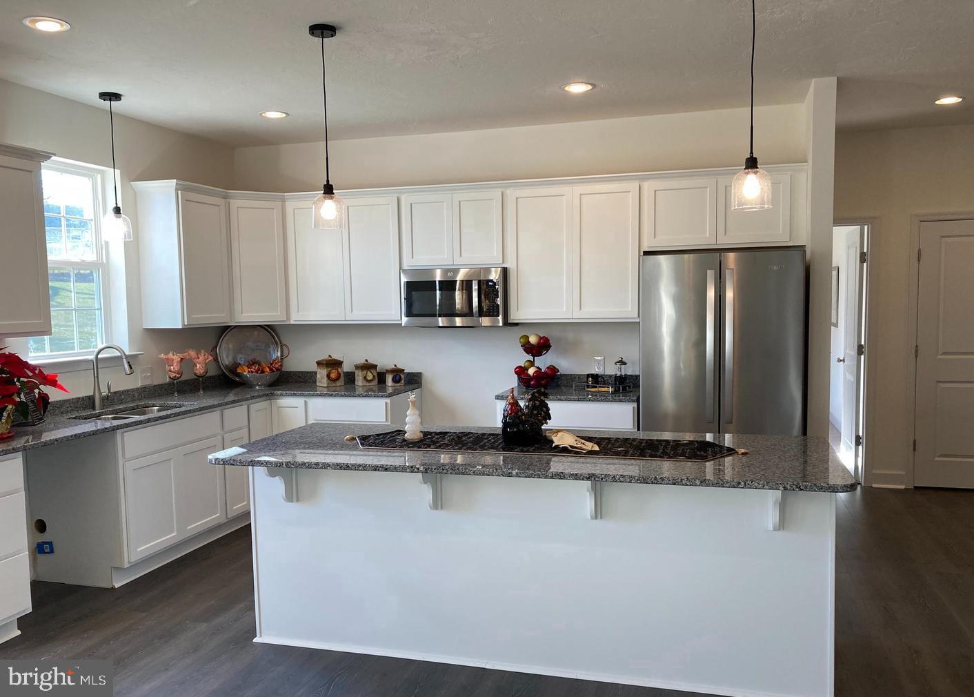 6682 Hickory Road Stewartstown, PA 17363 - Photo 4 of 10 similar photo