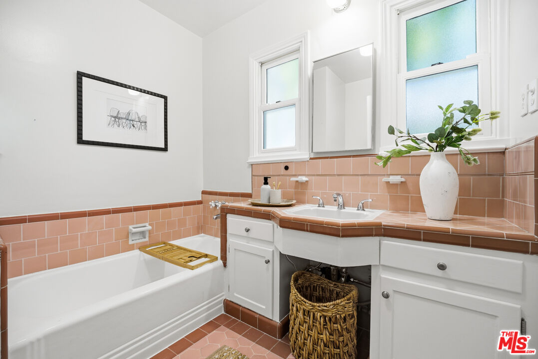 4132 Rhodes Avenue Studio City, CA 91604 - Photo 22 of 42