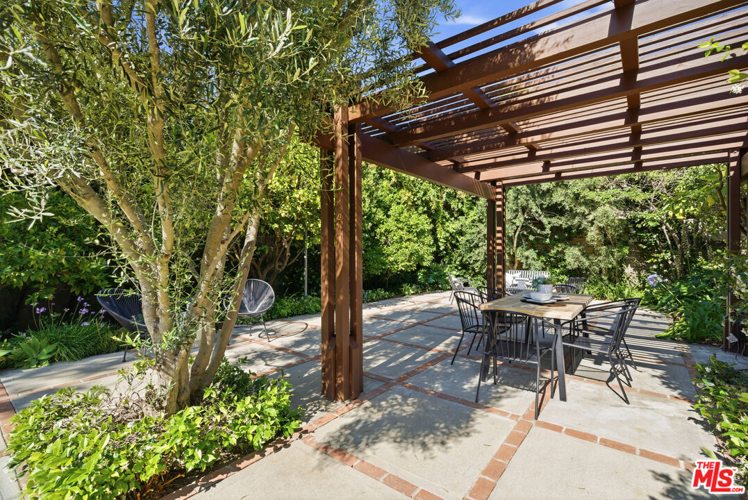 4132 Rhodes Avenue Studio City, CA 91604 - Photo 28 of 42
