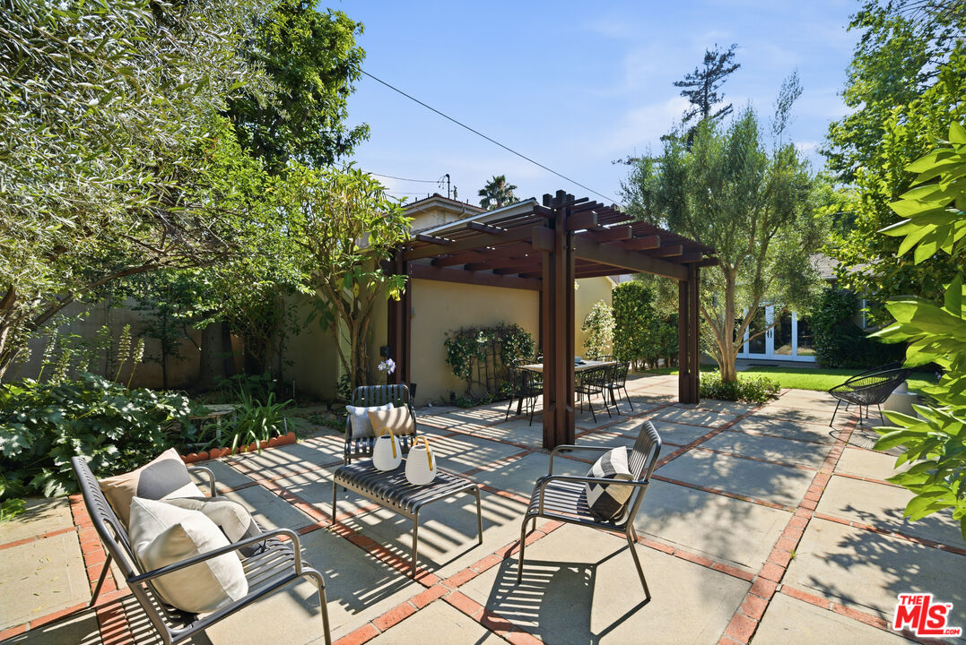 4132 Rhodes Avenue Studio City, CA 91604 - Photo 31 of 42