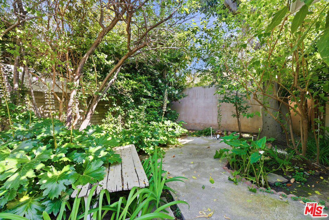 4132 Rhodes Avenue Studio City, CA 91604 - Photo 35 of 42