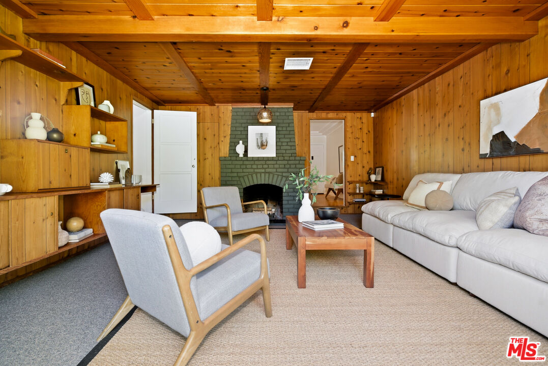 4132 Rhodes Avenue Studio City, CA 91604 - Photo 9 of 42