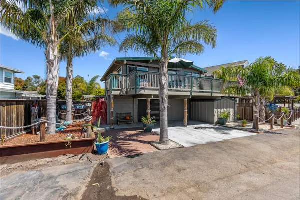 $1,300,000 | 716 Seacliff Drive, Aptos, CA 95003