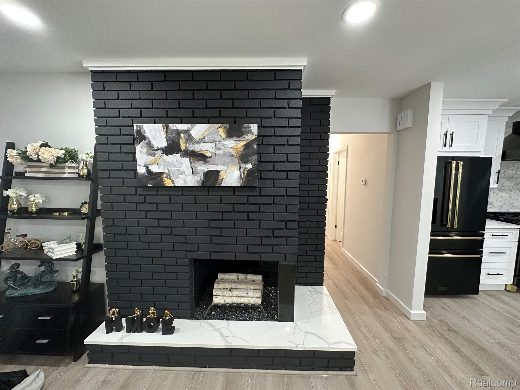 28043 Peppermill Road Farmington, MI 48331 - Photo 28 of 41 Gallery Image 28