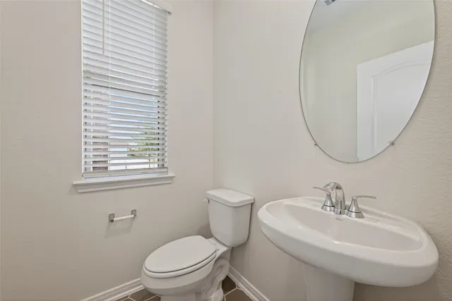 $3,100 | 8110 Shelter Bay Lane, Cypress, TX 77433