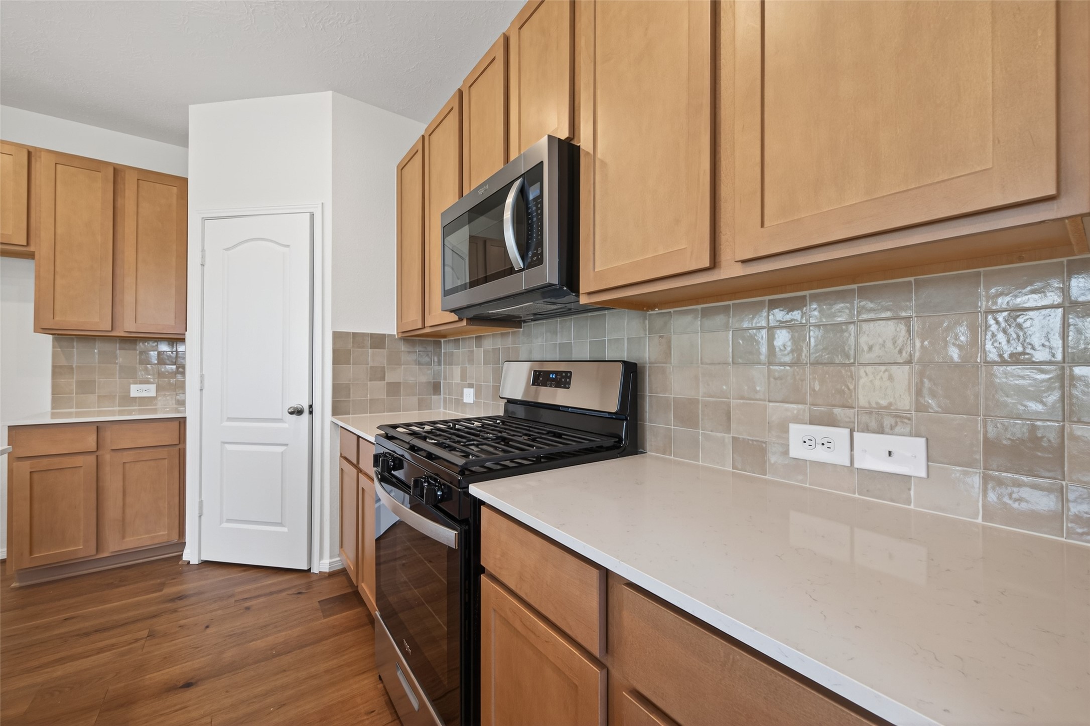 8110 Shelter Bay Lane Cypress, TX 77433 - Photo 7 of 43