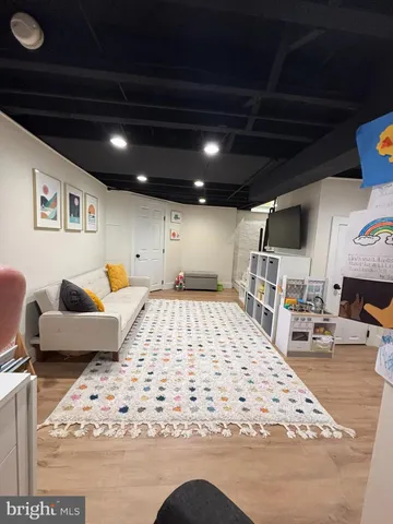 a large bedroom with bed