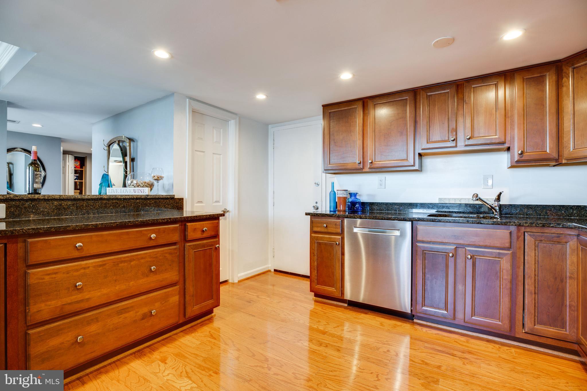 1515 South Arlington Ridge Road, Unit 602 Arlington, VA 22202 - Photo 17 of 37 Great storage