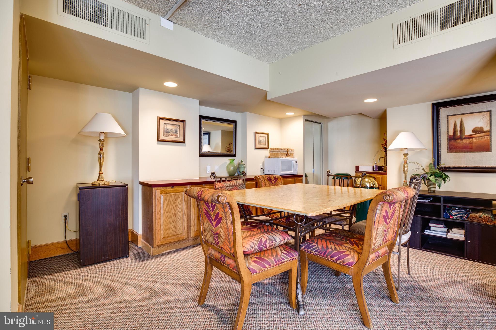 1515 South Arlington Ridge Road, Unit 602 Arlington, VA 22202 - Photo 35 of 37 Gallery Image 35