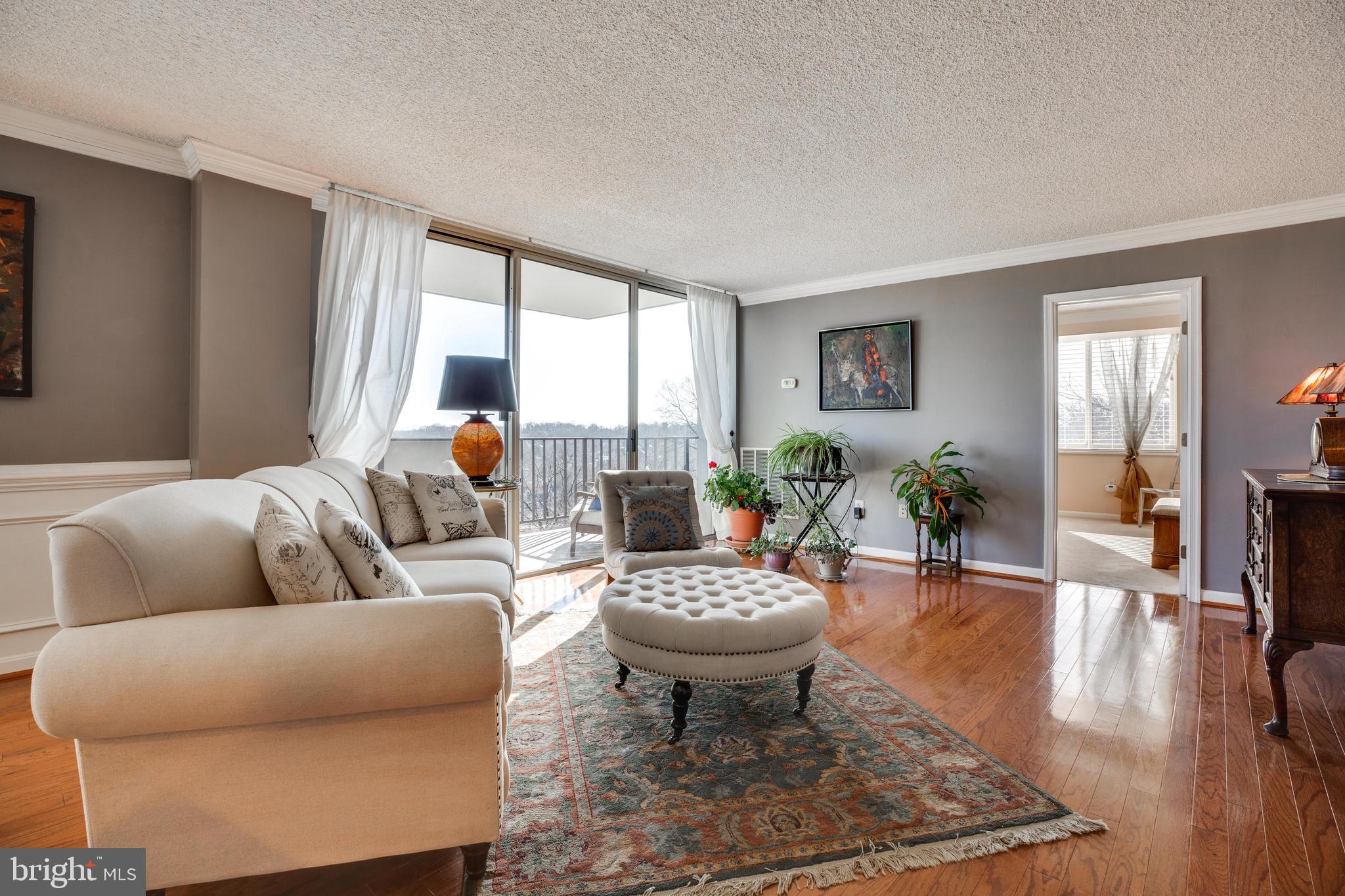 1515 South Arlington Ridge Road, Unit 602 Arlington, VA 22202 - Photo 7 of 37 Flexible space