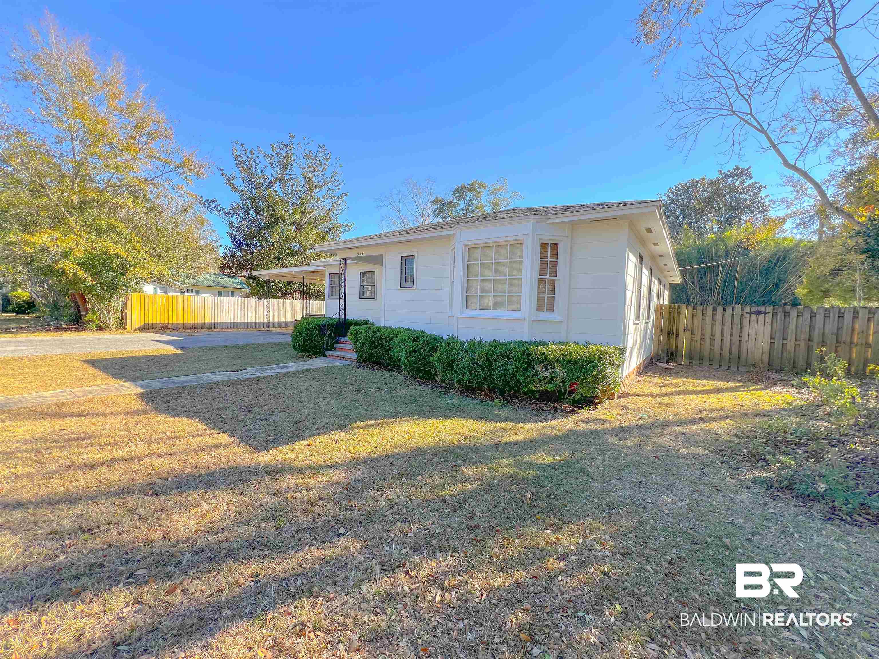 309 West Marigold Avenue Foley, AL 36535 - Photo 5 of 39