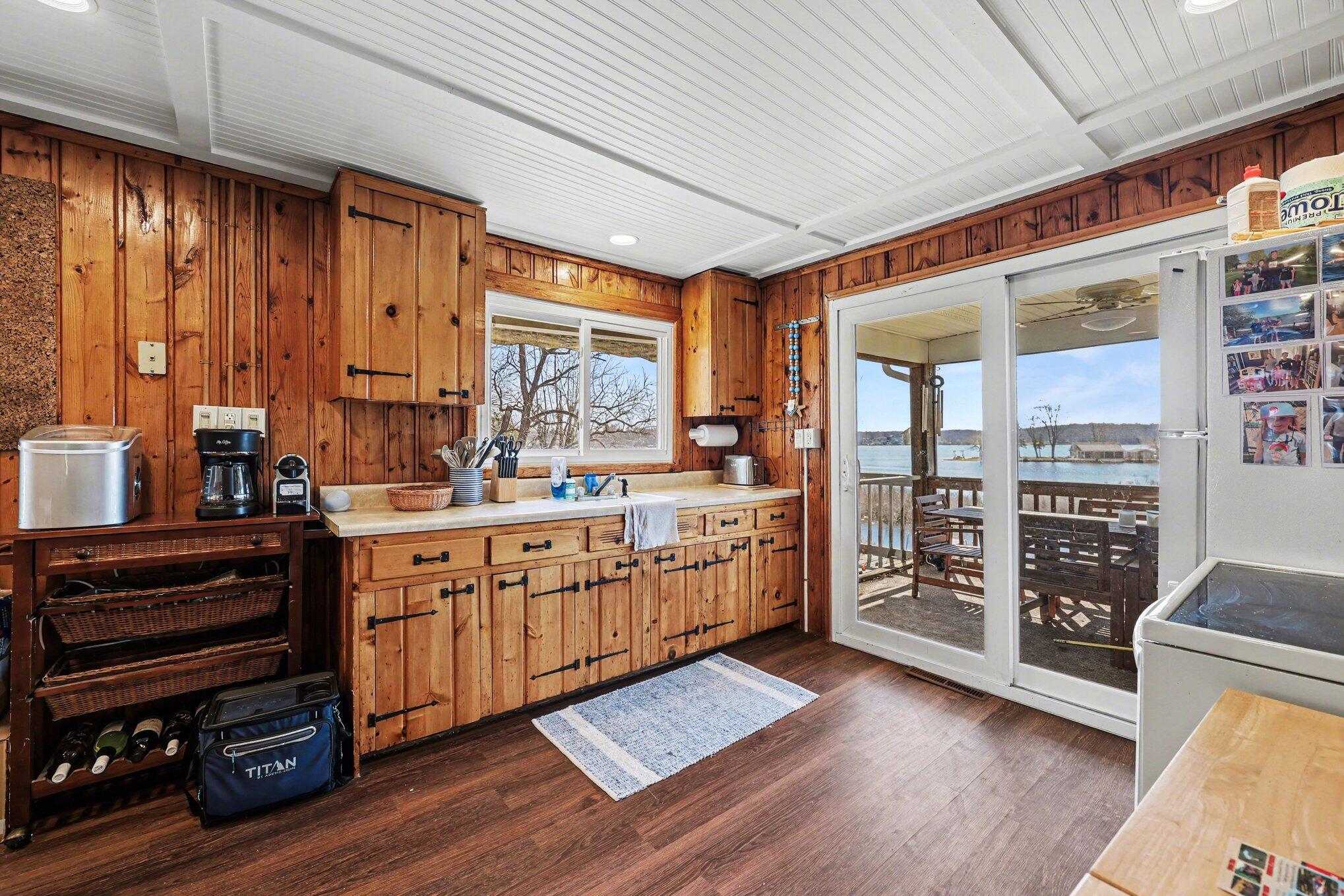 5884 Rays Drive Onsted, MI 49265 - Photo 9 of 31 006_file_3849