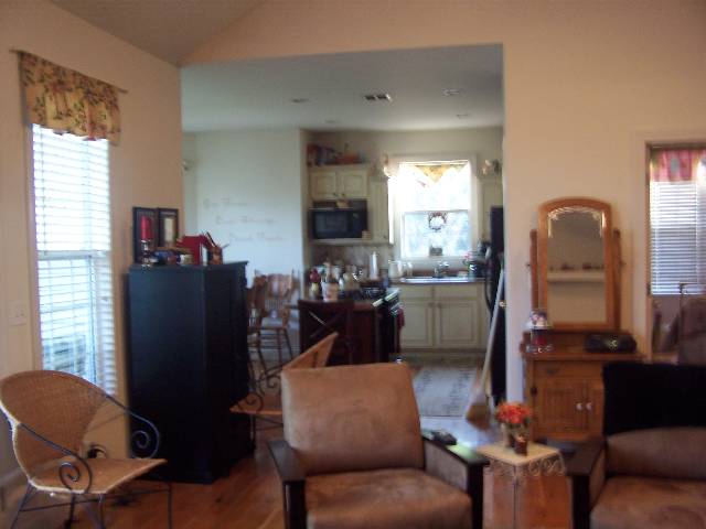 714 Britton Street Anderson, SC 29621 - Photo 3 of 9 Gallery Image 3