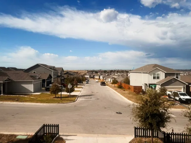 $289,000 | 116 Night Riders Way, Jarrell, TX 76537