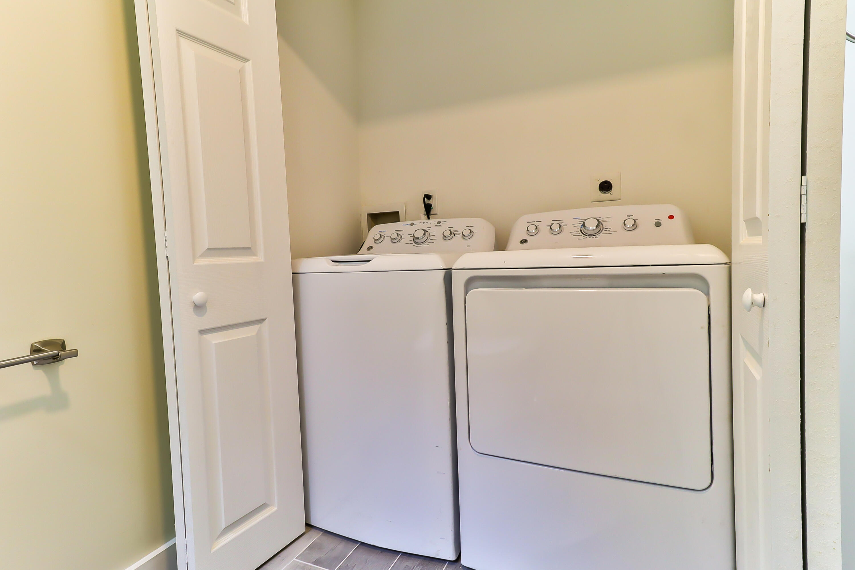 40 Richardson Road Centerville, MA 02632 - Photo 19 of 35 a utility room with dryer and washer