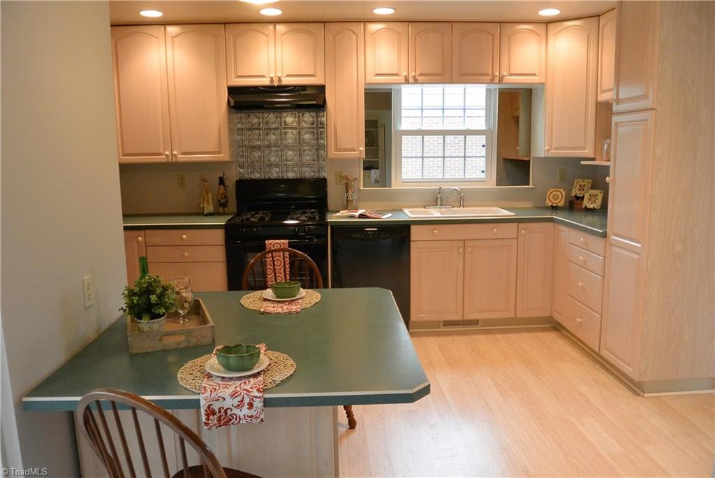 2102 Red Forest Road Greensboro, NC 27410 - Photo 7 of 24 Gallery Image 7