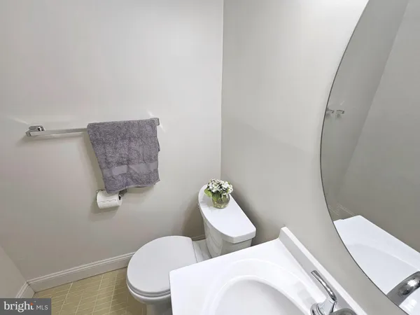 $238,000 | 18 Monroe Street, Unit 201, Rockville, MD 20850